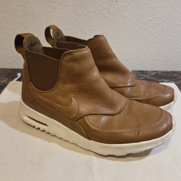 Nike Shoes - Nike Air Max Thea Mid